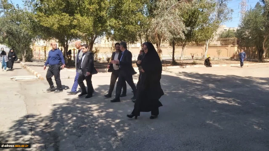بازدید جناب آقای دکتر زمانی ریاست محترم دانشگاه ملی مهارت و هیات همراه از آموزشکده دختران اهواز 5